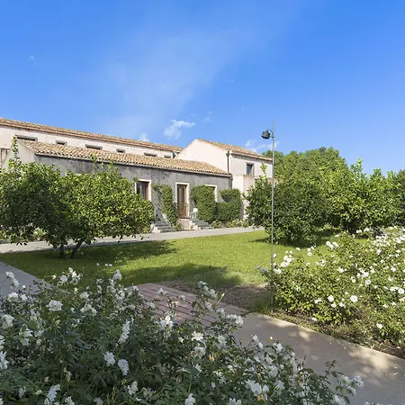 Ramo D'aria Etna Boutique Hotel 4*